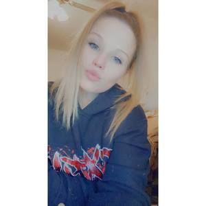 Meet your Posher, Desiree